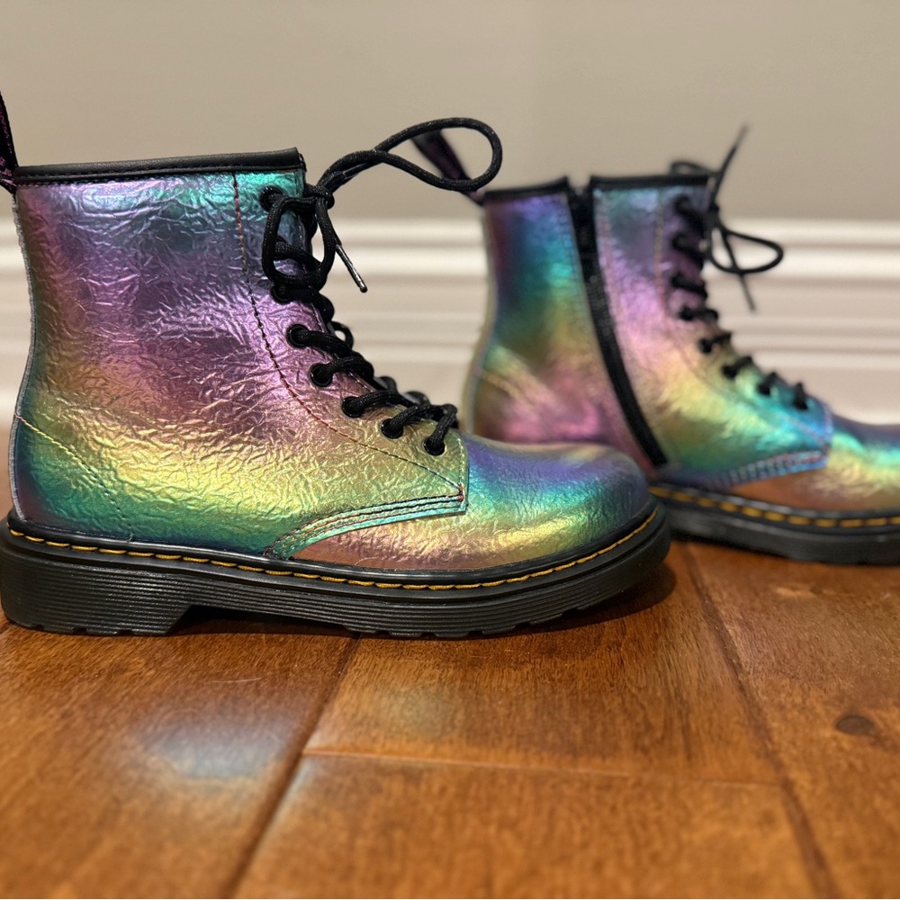 Dr. Martens Kids Iridescent Rainbow Boots